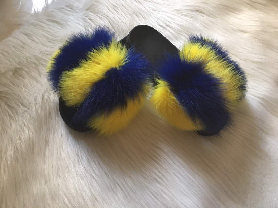 Yellow fox hot sale fur slides